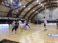 Cestistica Spezzina fermata da Vigarano 72-63