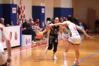 LA CESTISTICA SPEZZINA RESISTE META' PARTITA: VINCE COSTA MASNAGA